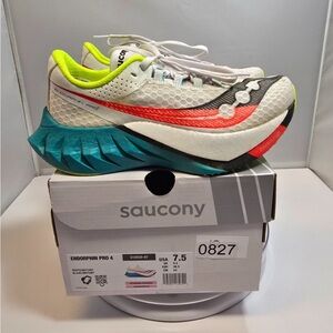 Saucony Endorphin Pro 4